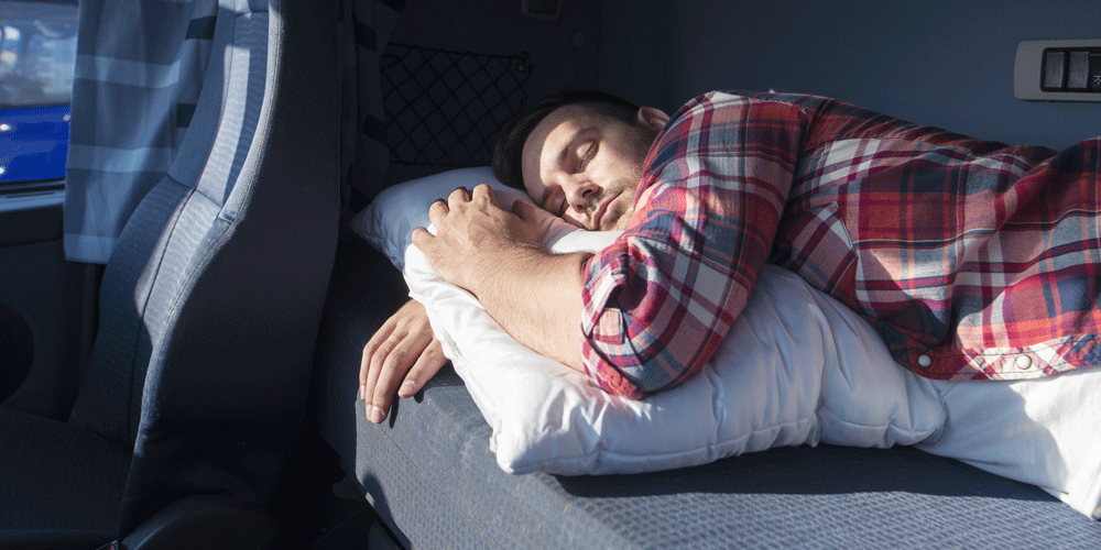 Split Sleeper Berth Rule: 7/3 and 8/2 Splits Explained